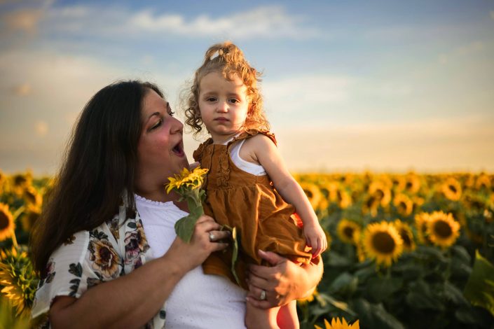 Stewart Family Sunflower Photoshoot - South Farms Mizzou