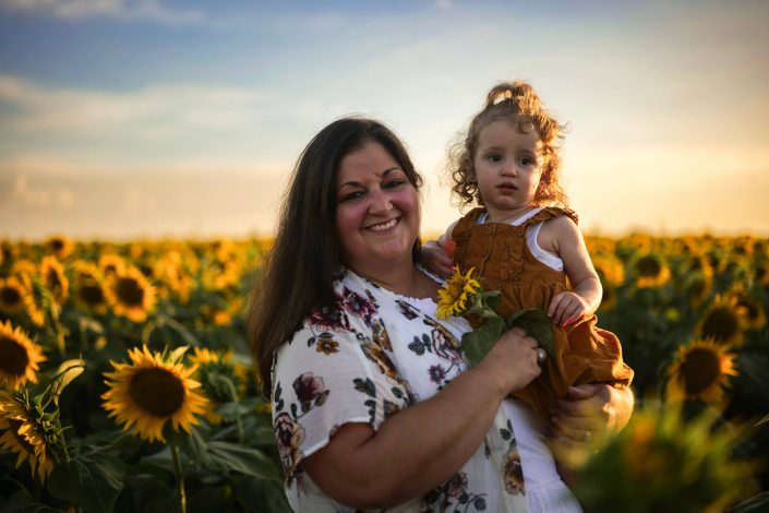 Stewart Family Sunflower Photoshoot - South Farms Mizzou
