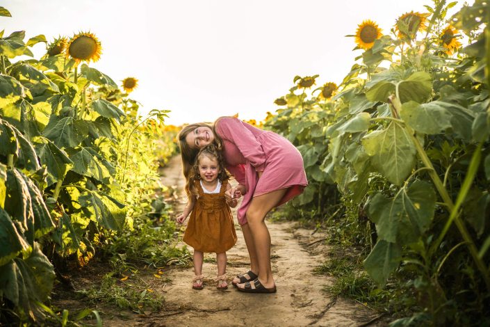 Stewart Family Sunflower Photoshoot - South Farms Mizzou