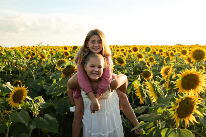 Stewart Family Sunflower Photoshoot - South Farms Mizzou