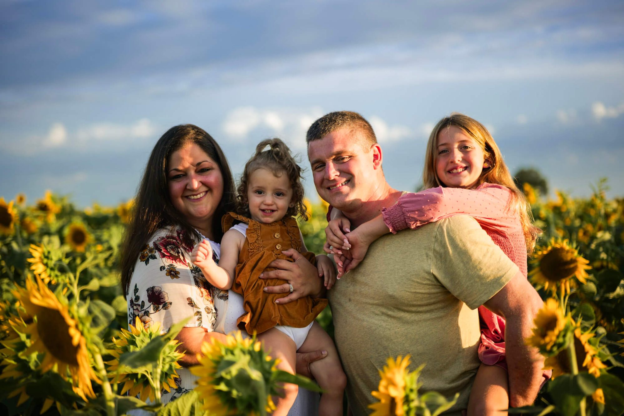 Stewart Family Sunflower Photoshoot - South Farms Mizzou